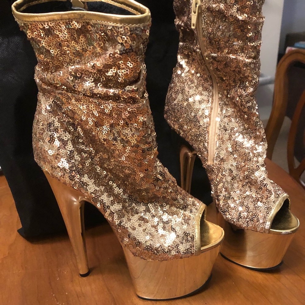 PLEASER PREMIUM SEXY FOOTWEAR